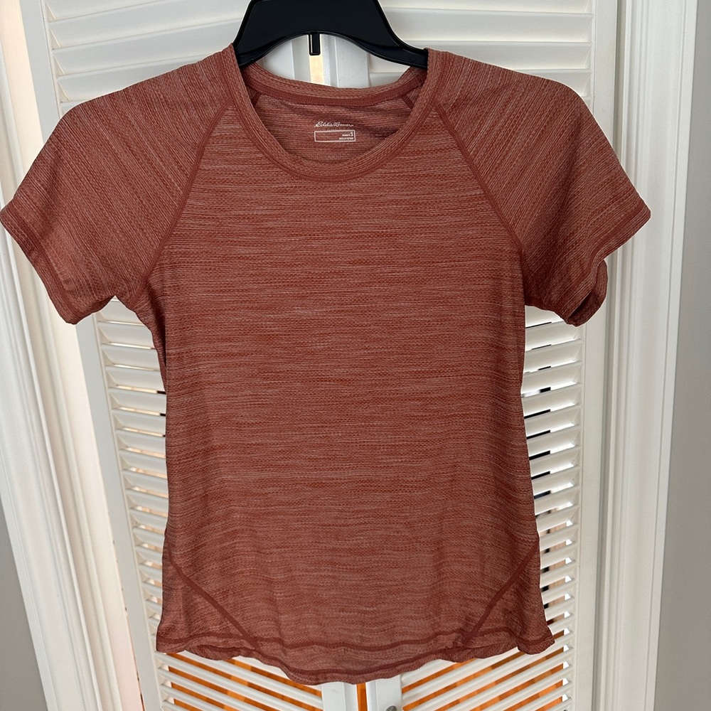 Eddie Bauer athletic shirt